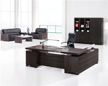 成品辦公家具好還是定制辦公家具好？怎么選？